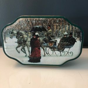 ❄️🌲Vintage “Winter Sleigh Ride” tin🌲❄️